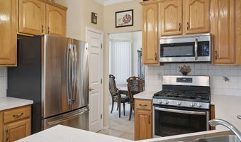 26 Fountain View Dr, Barnegat, NJ 08005