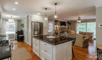 530 Westview Dr, Athens, GA 30606