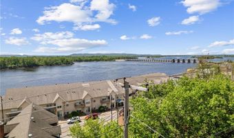 304 S 2nd St, Alma, WI 54610