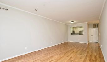 2324 HENSHAW Pl 3, Alexandria, VA 22311