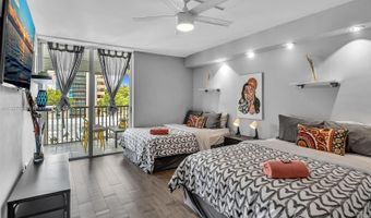 3375 N Country Club Dr 208, Aventura, FL 33180