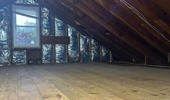 208 Halliard Ave, Beachwood, NJ 08722