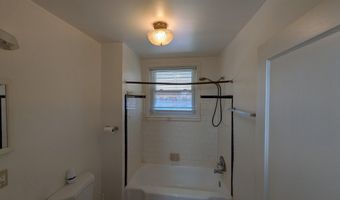 3018 E LARUE Sq E, Baltimore, MD 21225
