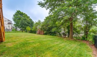 43865 LAUREL RIDGE Dr, Ashburn, VA 20147