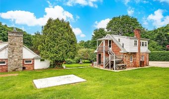 3 Waumsett Ave, Cumberland, RI 02864