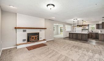 102 Oak Ln, Ashland, NE 68003