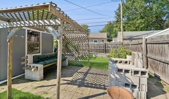 1625 S CARPENTER St, Appleton, WI 54915