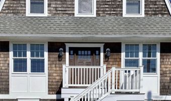 74 Goetze St, Bay Head, NJ 08742
