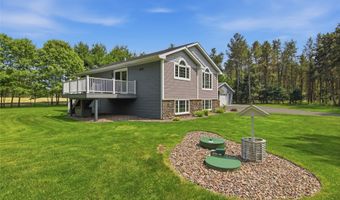 1301 Sandy Ridge Ln, Altoona, WI 54720