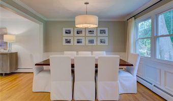 22 Pine Top Rd, Barrington, RI 02806