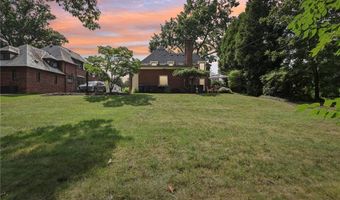 227 Overwood Rd, Akron, OH 44313