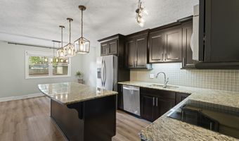 1166 Ledgewood Ln, Avon, IN 46123