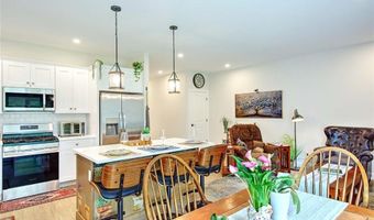 1485 Lonsdale Ave C, Lincoln, RI 02865