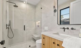 16846 Addison St, Encino, CA 91436