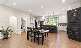 5104 BIRCH Ln, Annandale, VA 22003