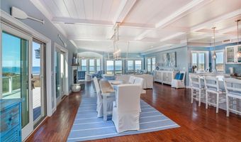 53 Stanton Ave, Narragansett, RI 02882