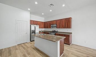 206 W BLUE LAGOON Dr, Casa Grande, AZ 85122