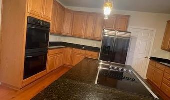 2907 DUMAS St, Alexandria, VA 22306