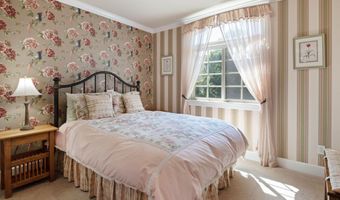 19350 SW Laurelhurst Way, Bend, OR 97702
