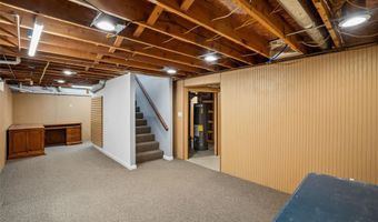 2050 NE 80th St, Altoona, IA 50009