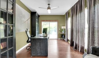 215 Cobblefield Ct, Ballwin, MO 63011