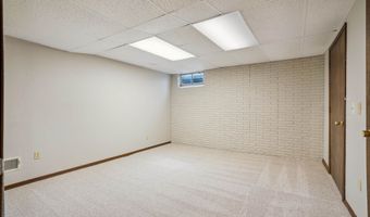 30020 Prier, Dyersville, IA 52040