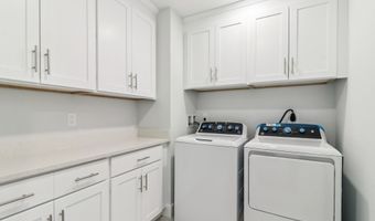 370 Emmett St 4-3, Bristol, CT 06010