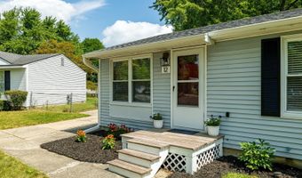 12 W Eden Ct, Ann Arbor, MI 48108