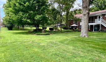 1203 Oak Ave, Aurora, MO 65605