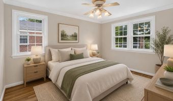 6035 CHATSWORTH Ln, Bethesda, MD 20814