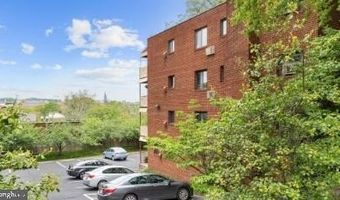 1577 N COLONIAL Ter 105-Y, Arlington, VA 22209