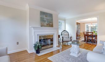 4918 SUNSET Ln, Annandale, VA 22003