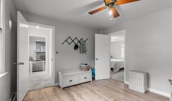 80 PECK Ave, Bristol, RI 02809