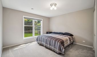 4045 N Harvard Ave, Arlington Heights, IL 60004