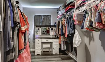 421 W 6th St, Baxter Springs, KS 66713