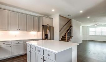 3513 S Hills Ave, Fort Worth, TX 76109