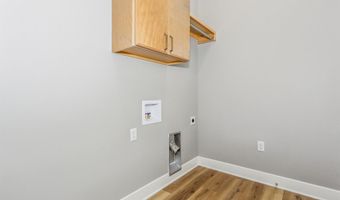 429 E Lexington Ln, Andover, KS 67002