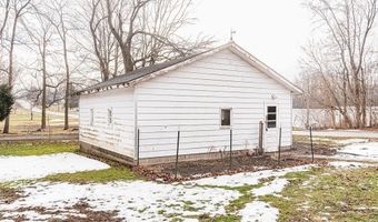 214 S Elm St, Albion, IN 46701