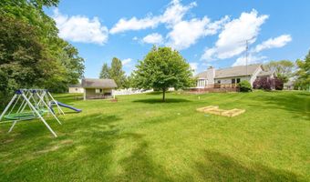 3395 Hartley Dr, Adrian, MI 49221