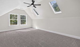 17 Sandhurst Dr, Bella Vista, AR 72714