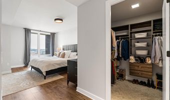 1781 N PIERCE St 1702, Arlington, VA 22209