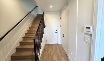 1127 Golden West Ave A, Arcadia, CA 91007