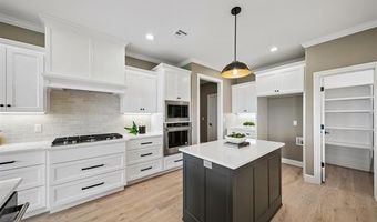 304 Barley Hill Rd, Bartlesville, OK 74006