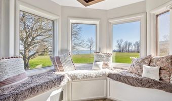 431 McGregor Pt, Alburgh, VT 05440