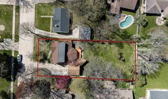 2207 S GLADYS Ave, Appleton, WI 54915