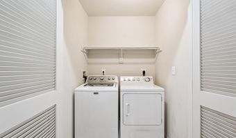817 OAK KNOLL Ter, Rockville, MD 20850