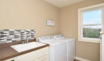 359 Riverside Cir, Anoka, MN 55303