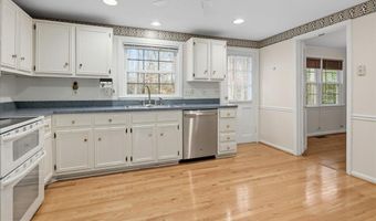 4302 ADRIENNE Dr, Alexandria, VA 22309