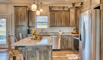 120 Virginia Dr, Auburn, KY 42206