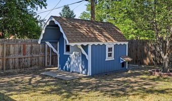 1035 6th St, Berthoud, CO 80513